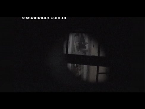 ❤️ Blondie blir i hemmelighet filmet av en nabolagsvoyeur gjemt bak hule murstein ❤️❌ Superporno ved no.virtsextor.ru ❌️❤